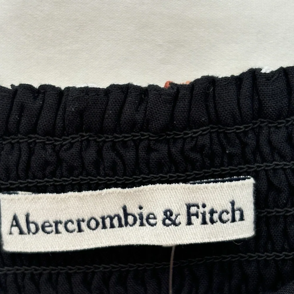 Abercrombie & Fitch going out
